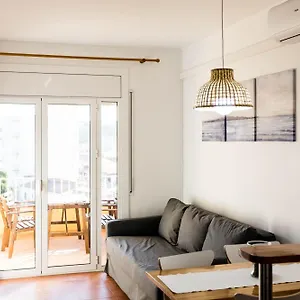 https://apartamento-pie-de-playa-wifi-free.topcostabravahotels.com